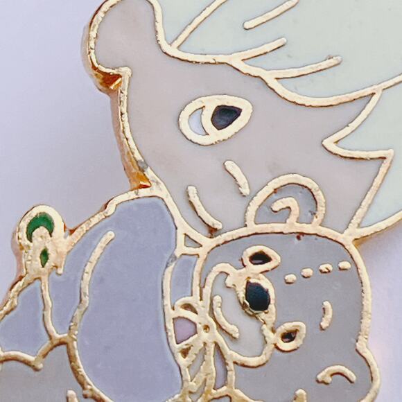 VTG Precious Moments Enamel Lapel Pin 80s Storybook Child Boy Teddy Bear Brooch - Picture 7 of 10